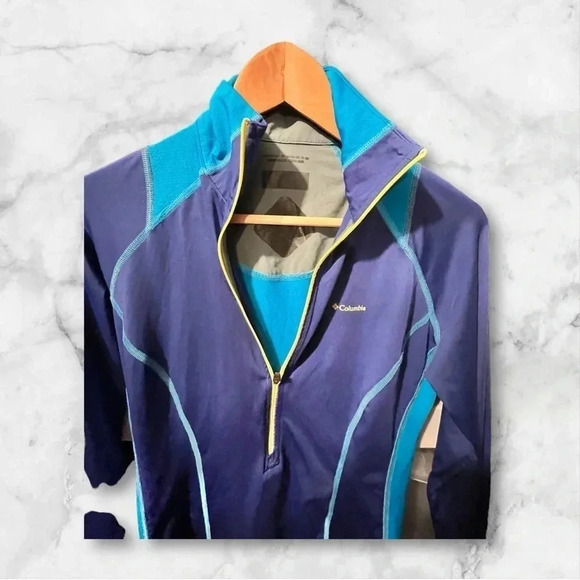 Columbia Athletic Jacket - Small - Picture 2 of 3